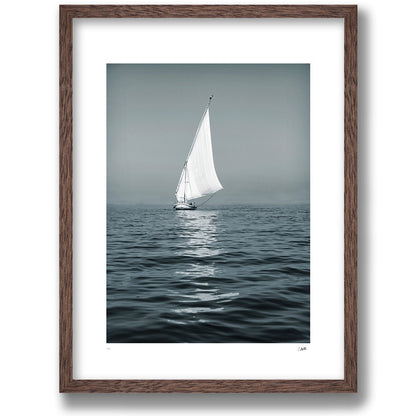 The Silent Passage, konsttryck med segelbåt i ekram